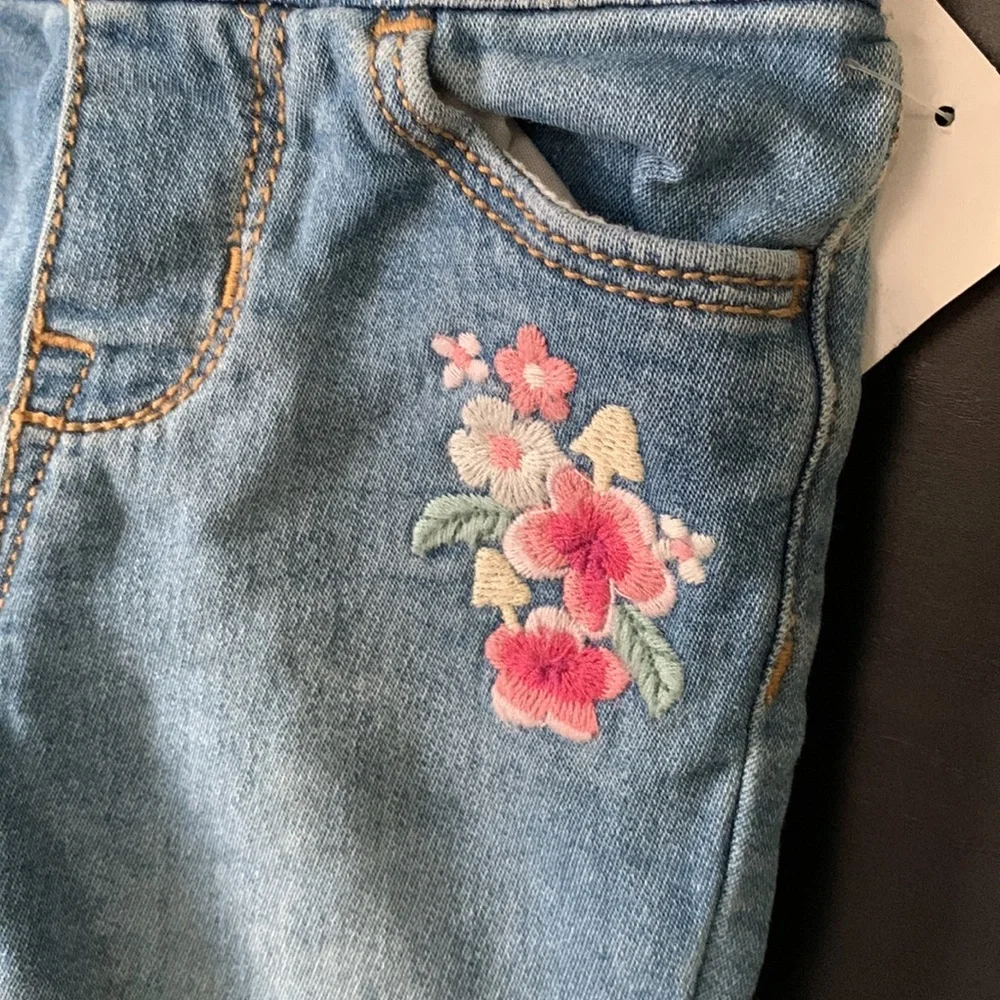 OshKosk B’Gosh Embroidered Detachable Suspender Jeans